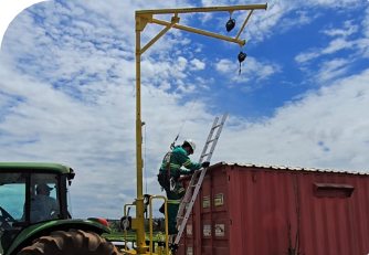 Acesso em containers e equipamentos